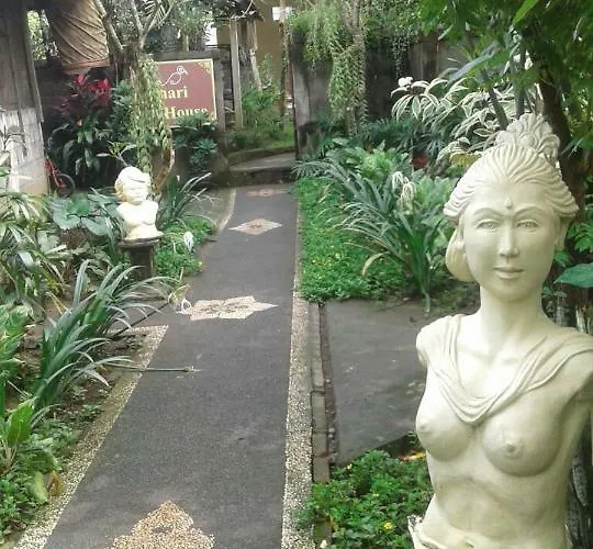 بيت ضيافة Kenari House 3*